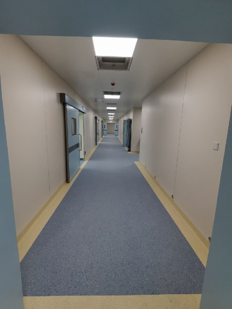 橡胶地板技术革新：高温硫化工艺破解传统痛点，森纳地板品质升级